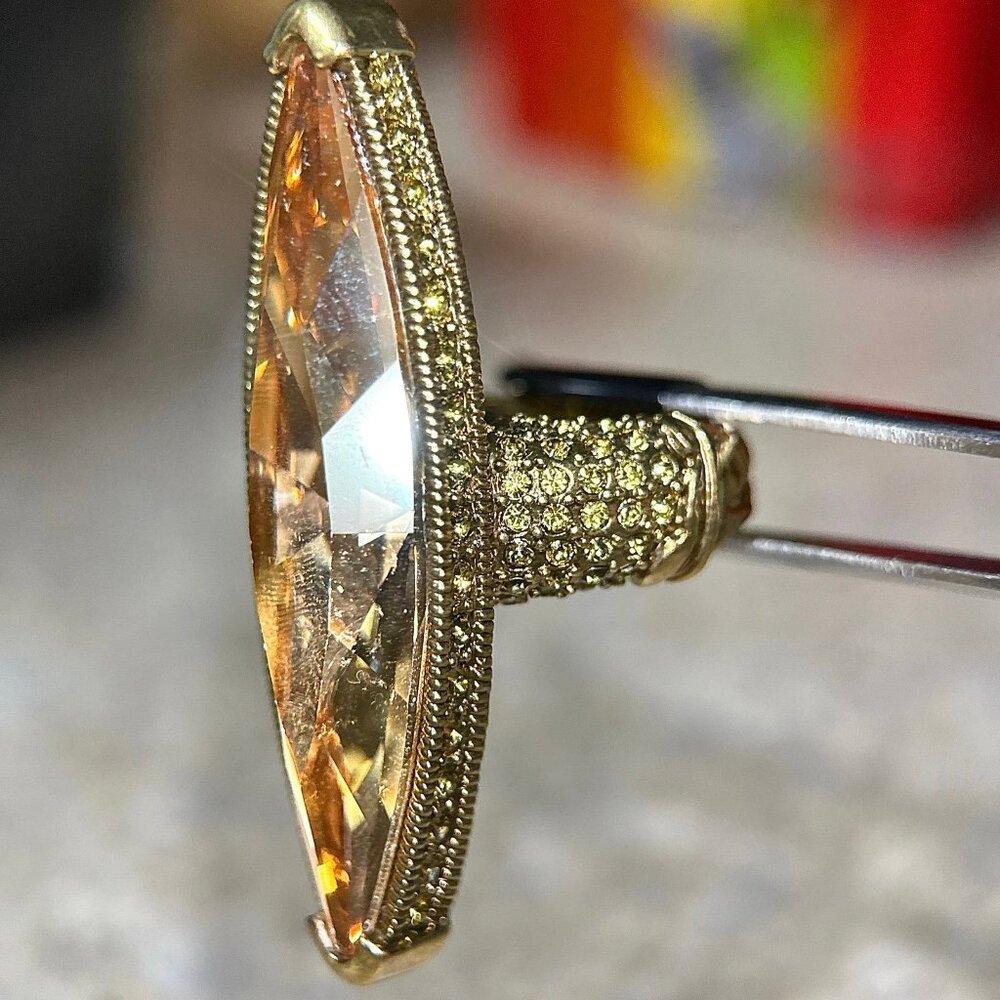 Heidi Daus Champagne Swarovski Ring - Picture 4 of 9
